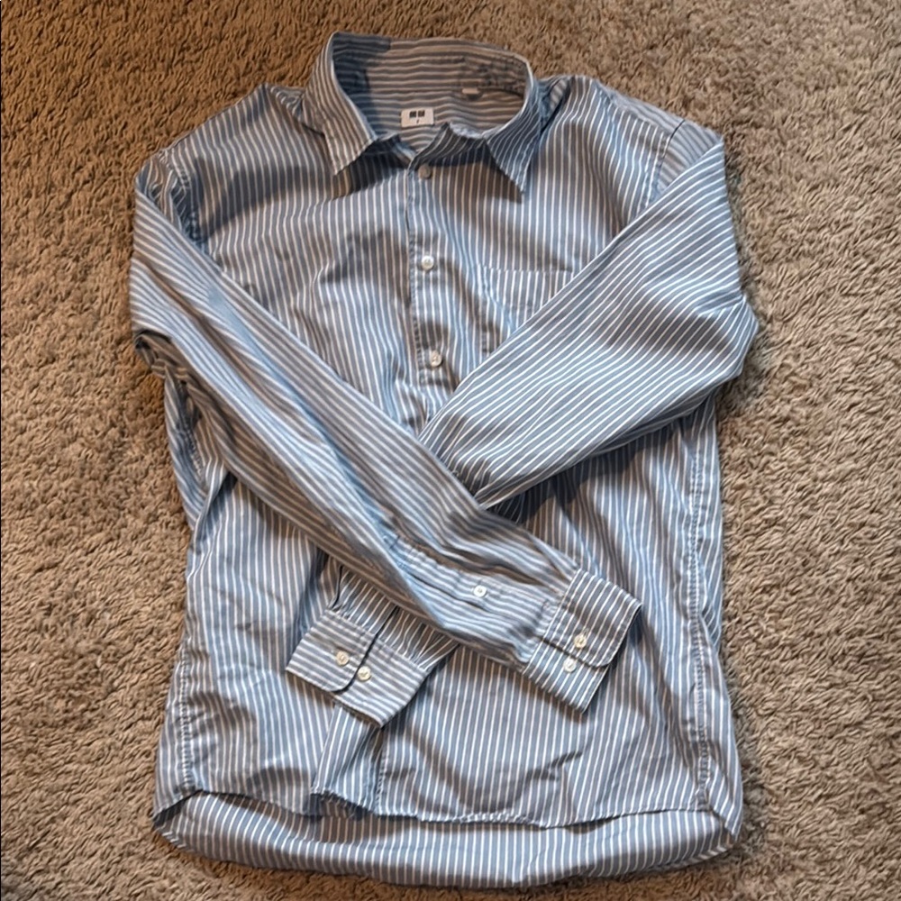 Uniqlo Men's Light Blue Striped Button Down Shirt